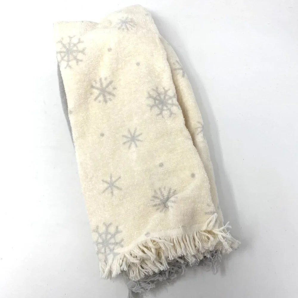 Target 2 Pack Christmas Snowflake Hand Towels Snowflake Gray/White Wondershop™